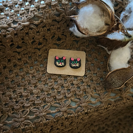 Cat face studs